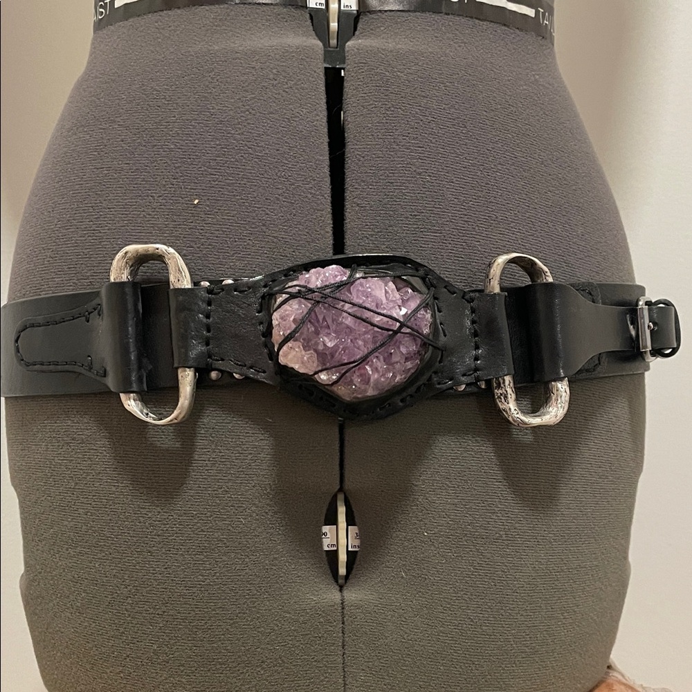 Hand-Made Elegant Black Leather/Pewter Belt with Purple Geode